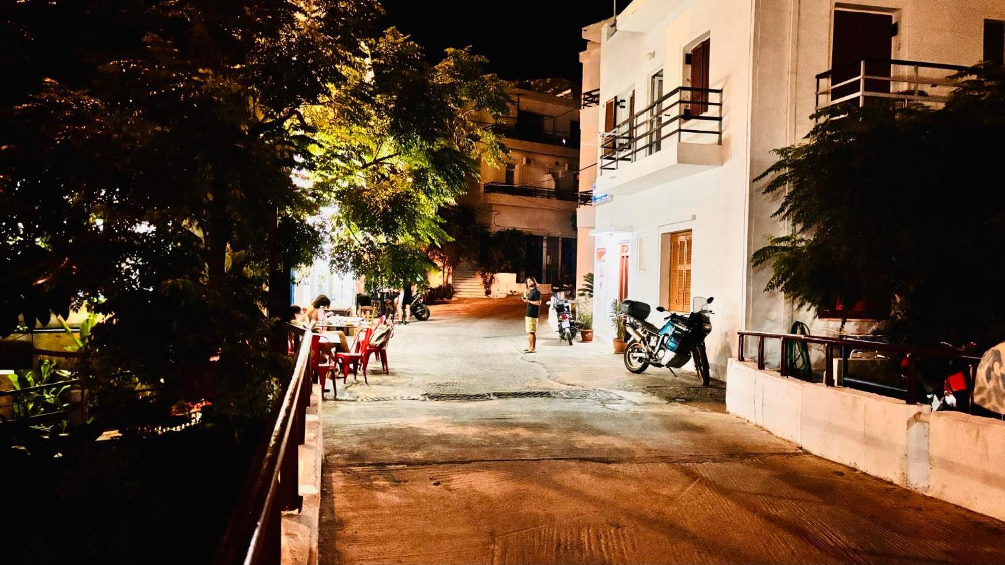 Nefeli Hotel Agios Kirykos  Luaran gambar