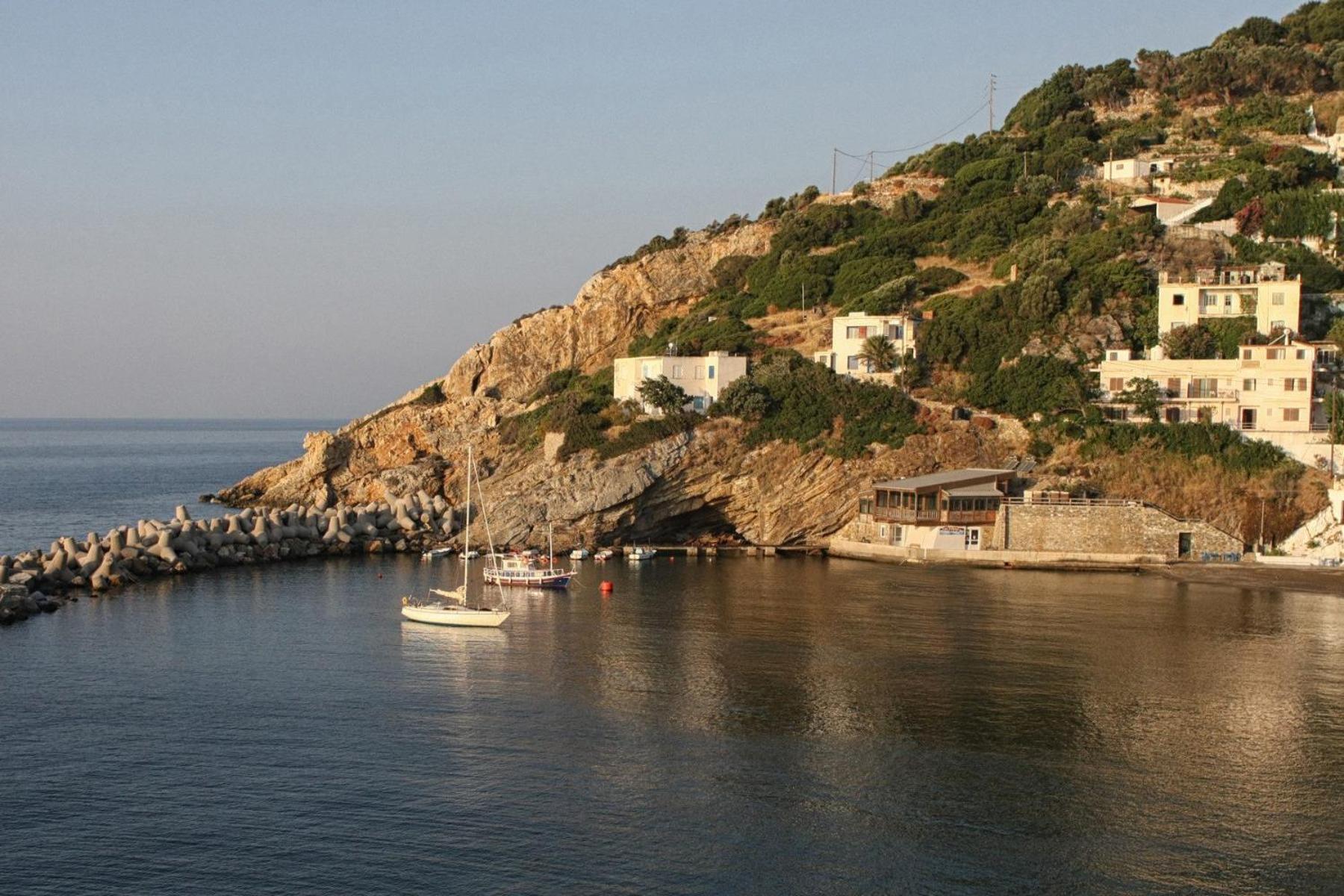 Nefeli Hotel Agios Kirykos  Luaran gambar