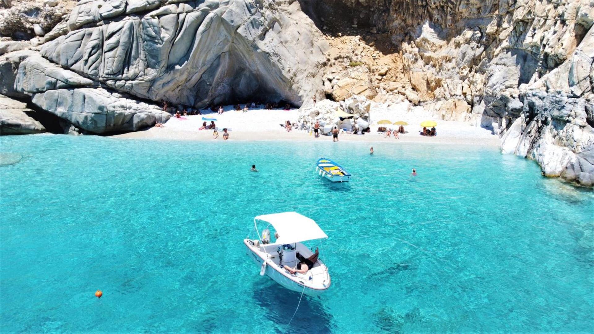 Nefeli Hotel Agios Kirykos  Luaran gambar